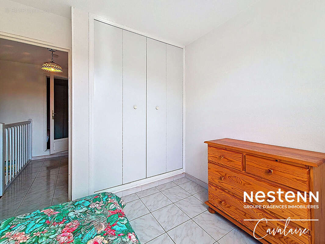 Appartement Cavalaire Sur Mer 2 pièce(s) dans résidence sécurisée en coeur de ville - photo 11