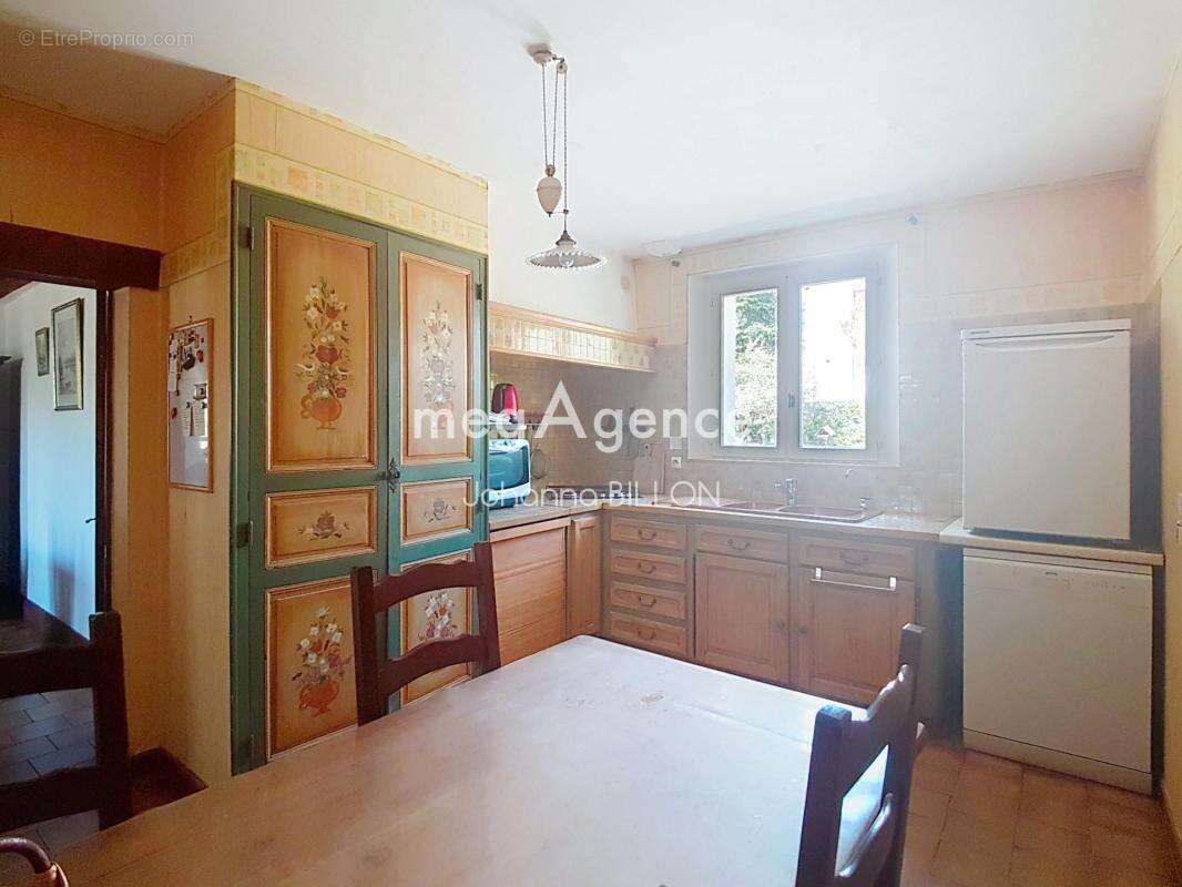 Belle maison familiale avec vie de plain-pied et toiture en ardoise naturelle !! - photo 5