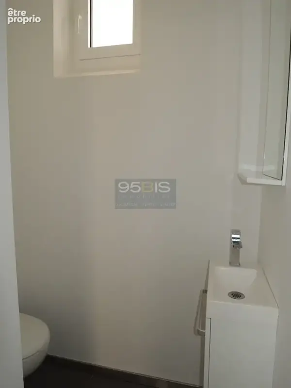 T2 triangle d'or rue commandant Faurax Appartement  vendu meublé - photo 11