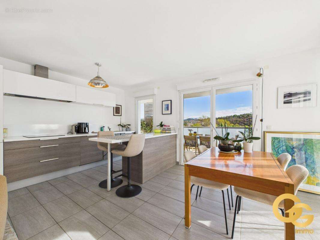 Appartement à LE CANNET