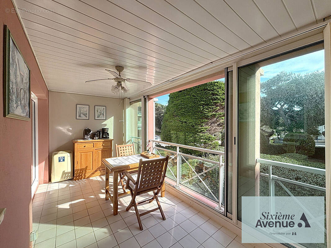 Appartement à SIX-FOURS-LES-PLAGES