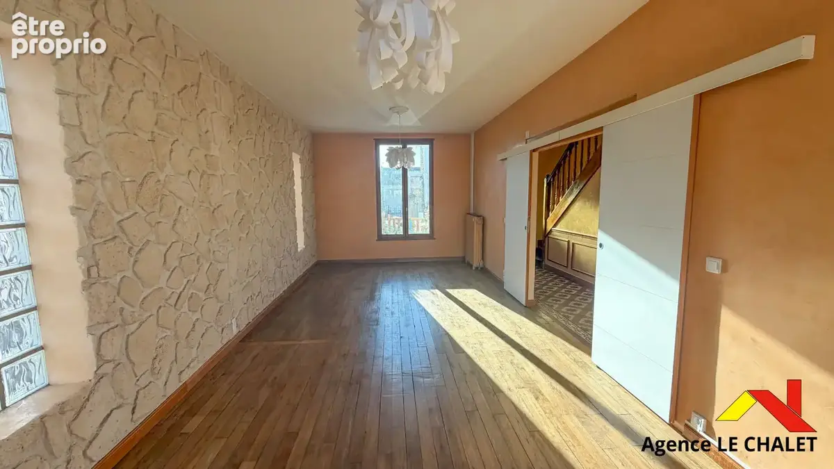 Maison à VILLENEUVE-LE-ROI