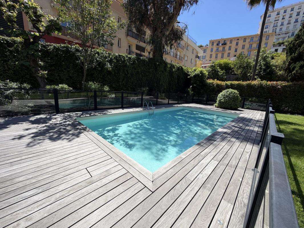 Appartement à MENTON