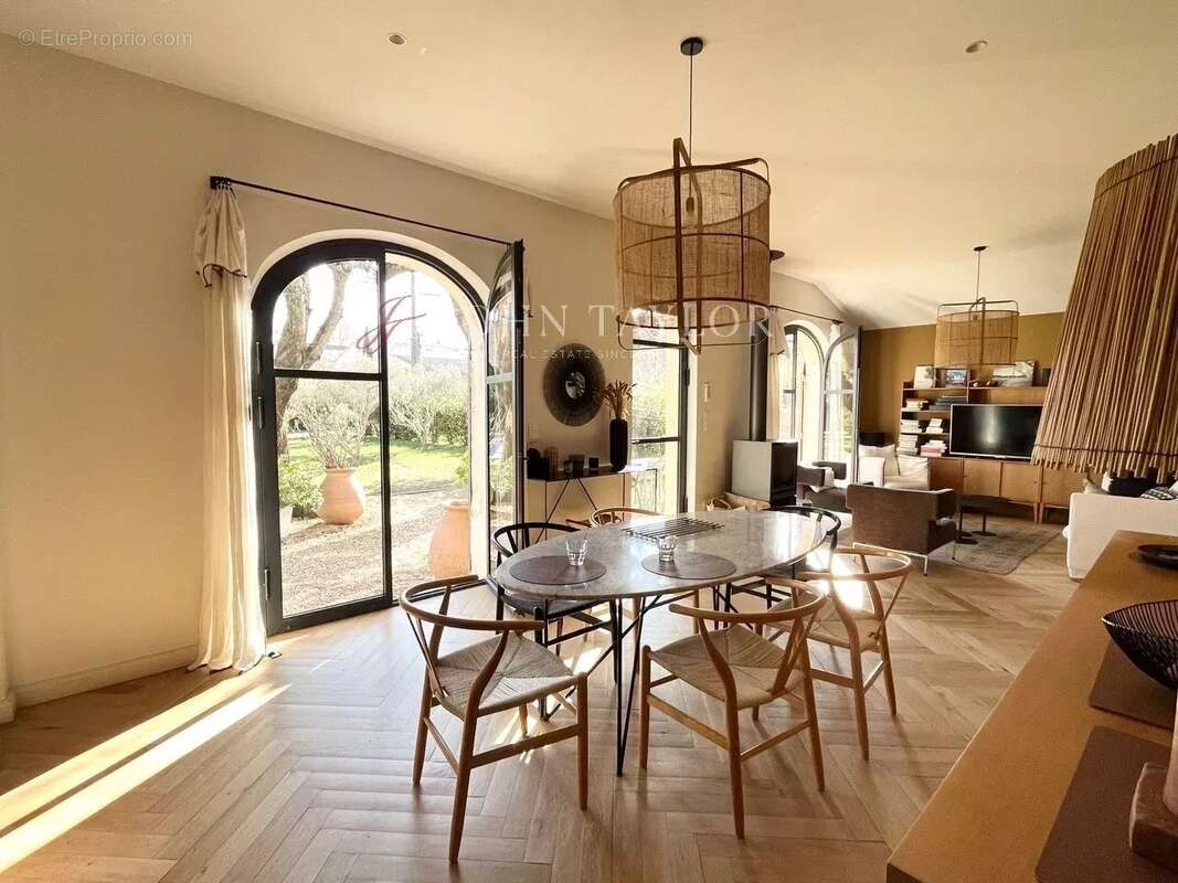 Maison à SAINT-REMY-DE-PROVENCE