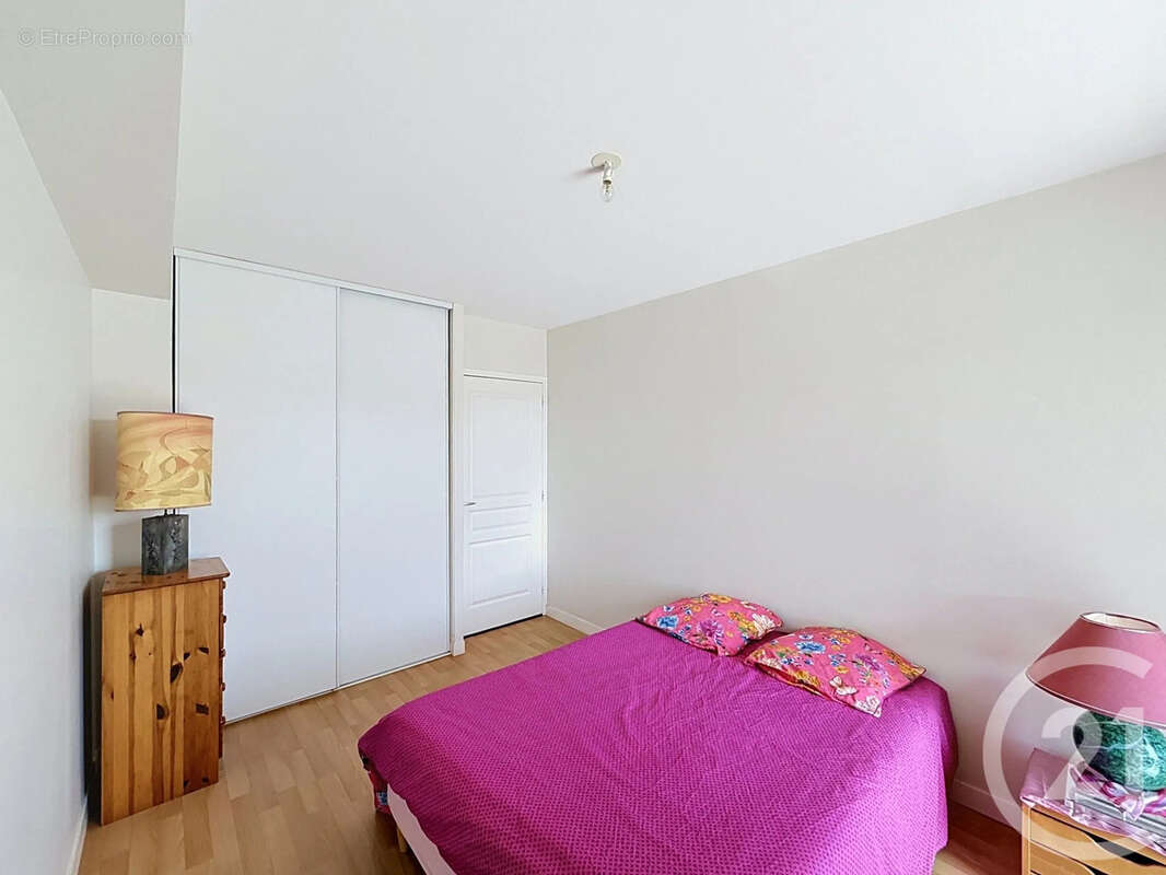 Appartement 97 m² à Lannion  - photo 7