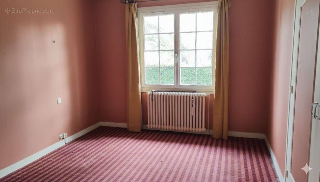 Maison à CHATELLERAULT