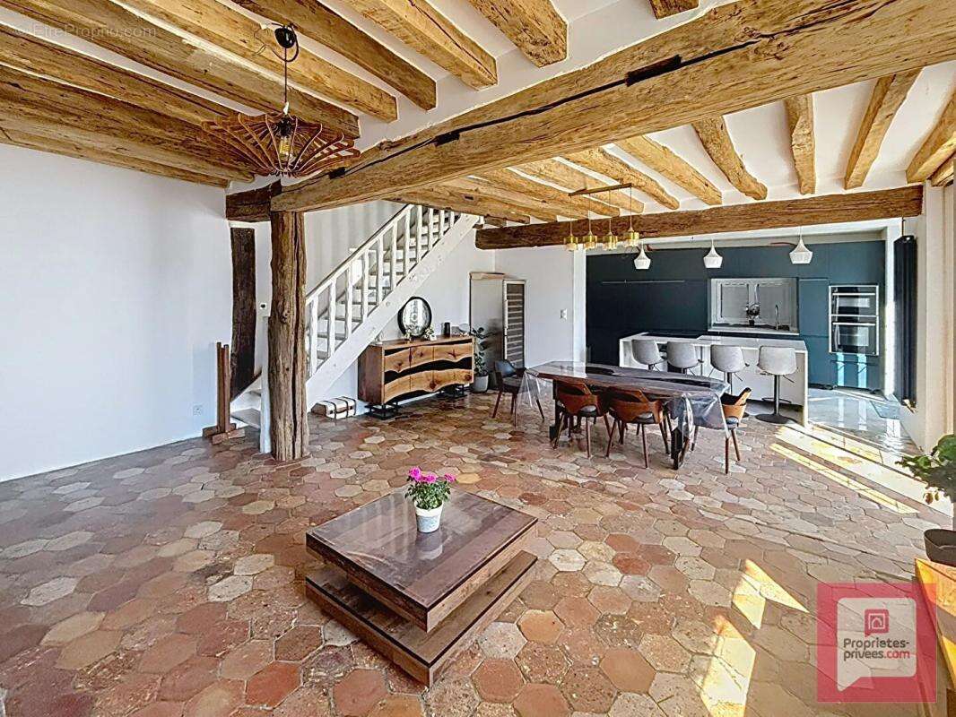 Maison à EPERNON