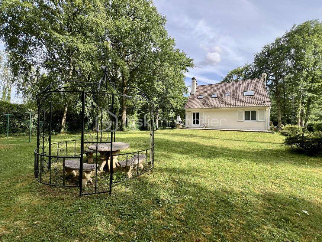 Maison à EGREVILLE
