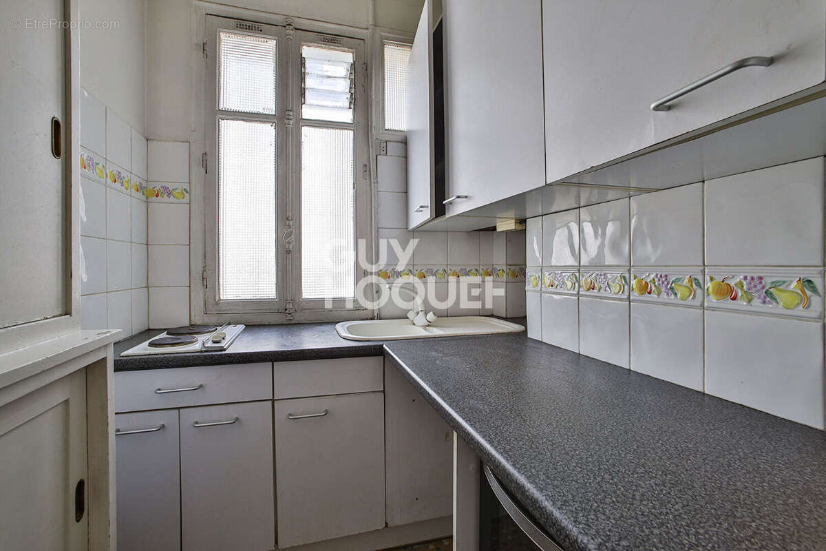 Appartement à PARIS-18E