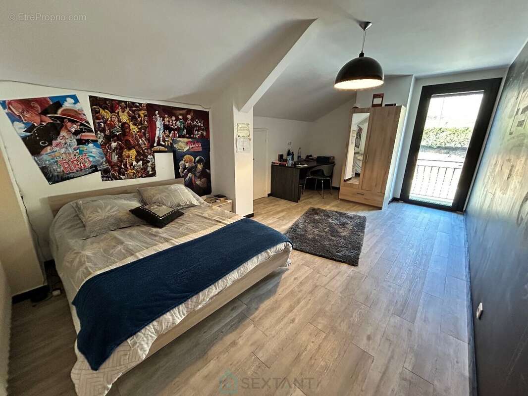 Propriété d'exception  274 m² habitables + 699 m² de dépendances et garages - photo 15