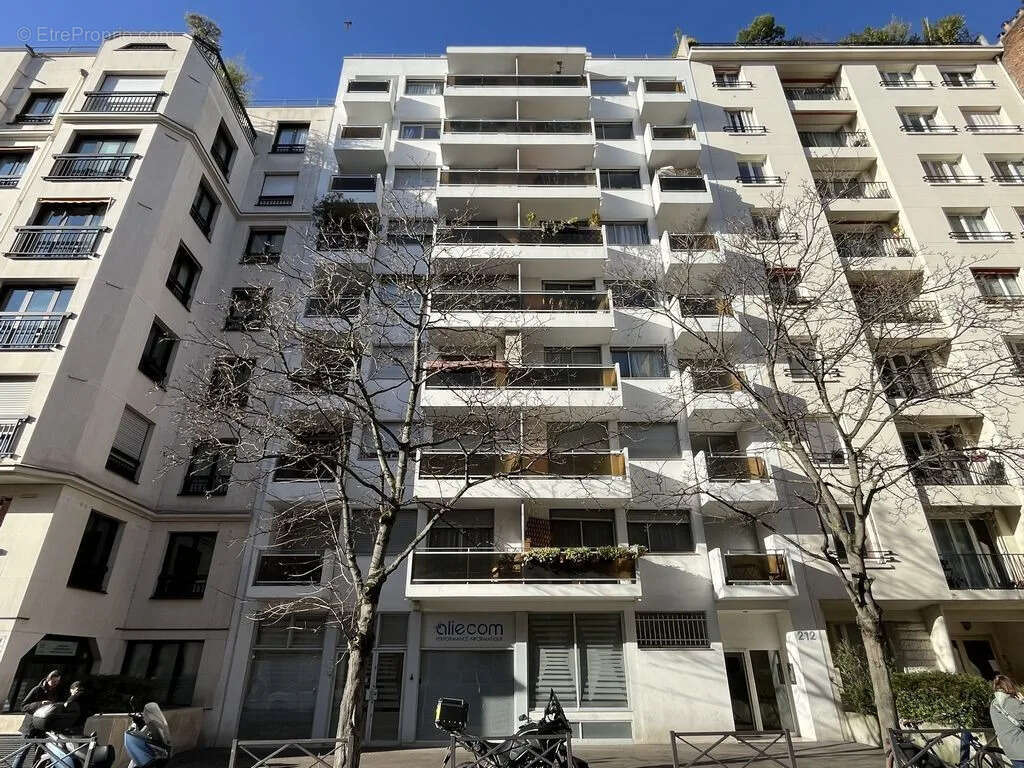 Commerce à PARIS-15E