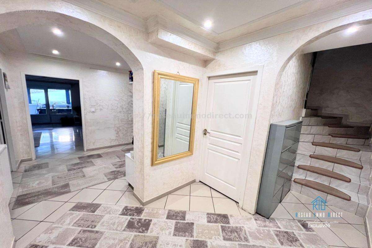 Maison à SAINT-JEAN-DE-MOIRANS