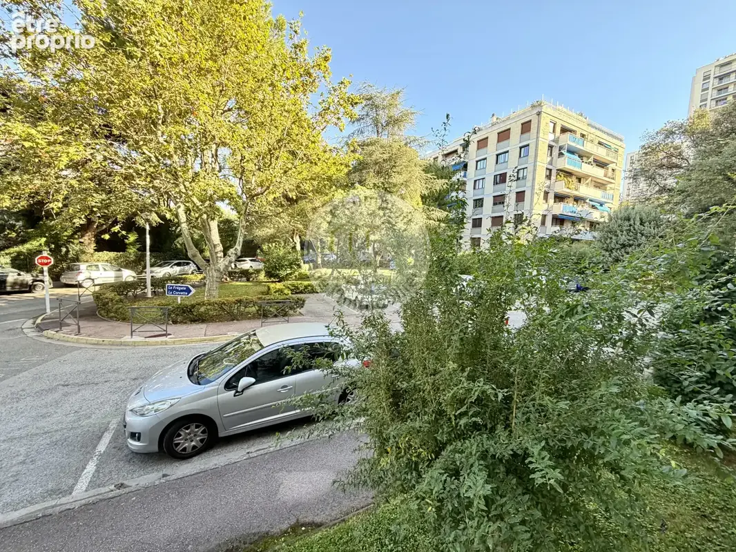 Allee des pins: studio dans residence securisee et idealement situe - photo 5