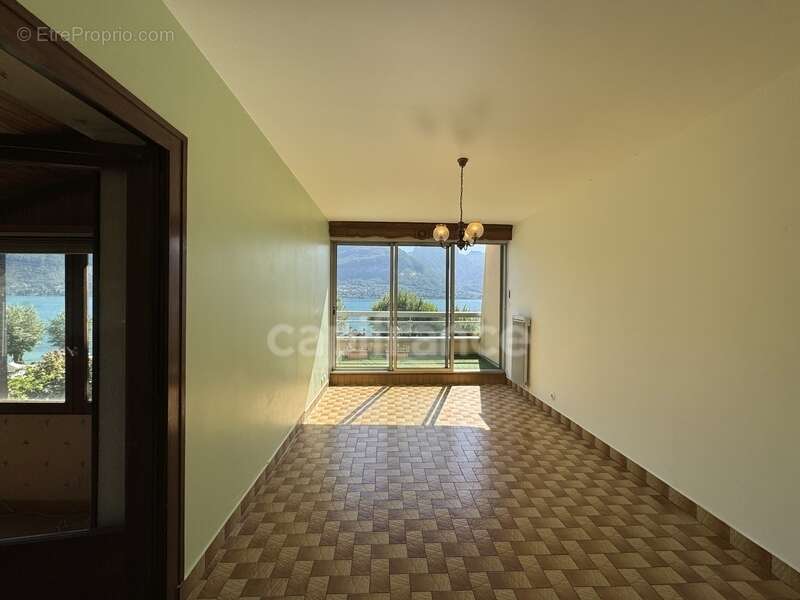 Appartement à SEVRIER