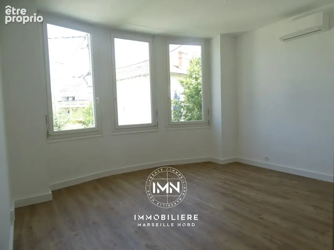 Maison familiale 2 niveaux avec garages Marseille 15e - photo 2