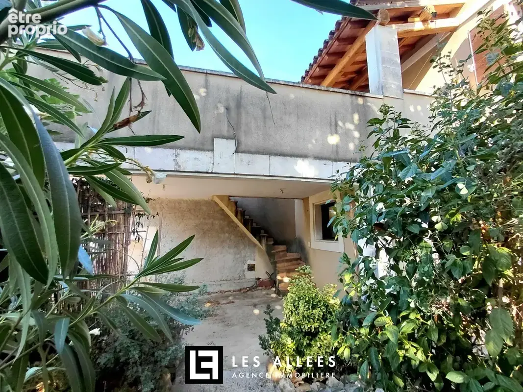 Maison 7 pièces 207 m² à vendre à Eyragues (13630) - photo 4