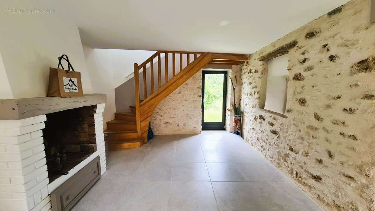 Maison à BAZEMONT