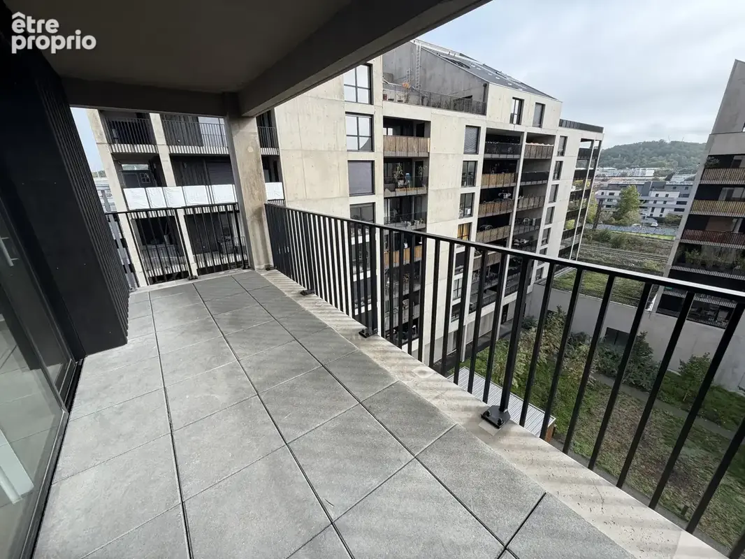 Terrasse. Parking - Notaire réduits - photo 3