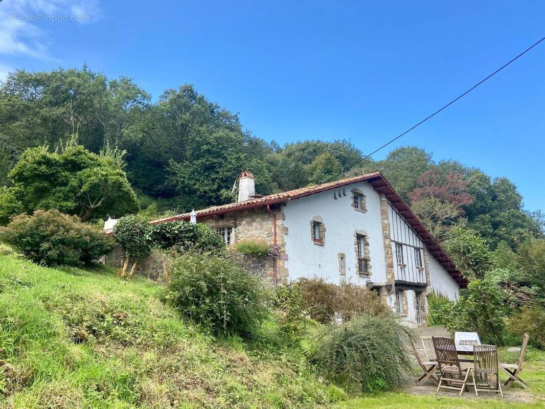 Photo 1 - Maison à SAINT-PEE-SUR-NIVELLE