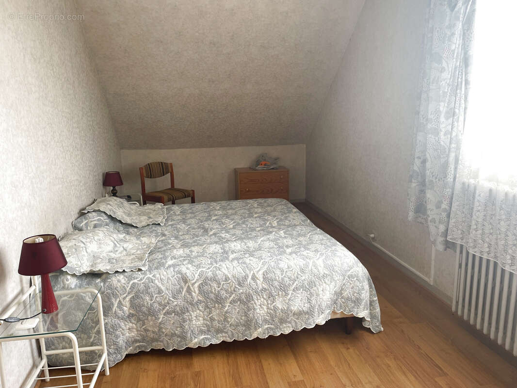 Maison à COURVILLE-SUR-EURE