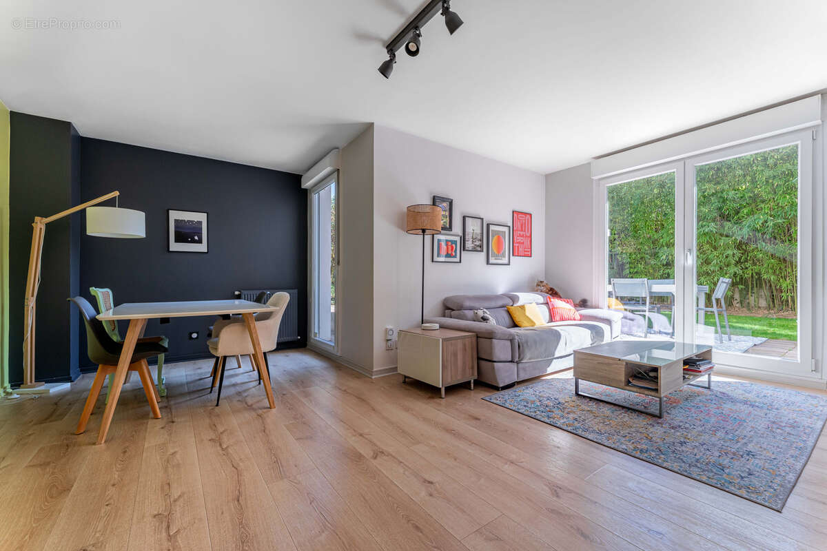 Appartement à TASSIN-LA-DEMI-LUNE