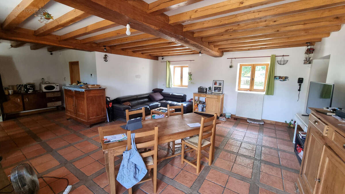 Maison 200 m² à Mareuil  - photo 5