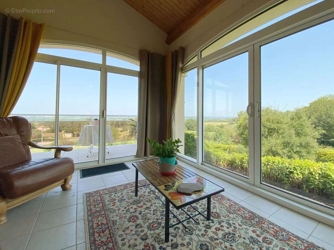 Superbe maison au coeur de Castillonnès - photo 3