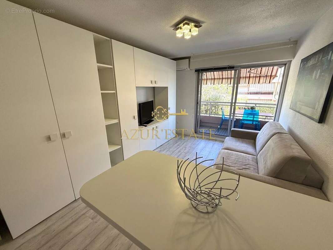 Appartement à ROQUEBRUNE-CAP-MARTIN