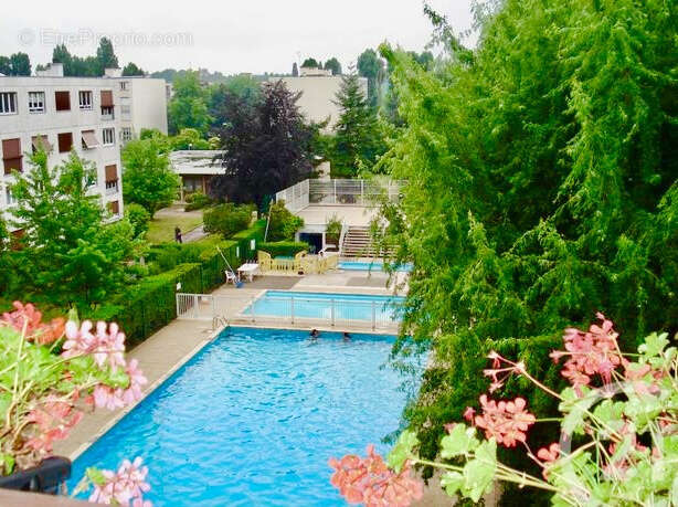 Appartement 88m2- dernier étage- balcon- cave - parking - photo 12