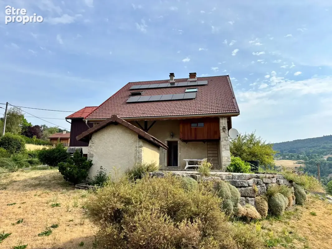 Ferme de caractère avec 2 logements et terrain - photo 3