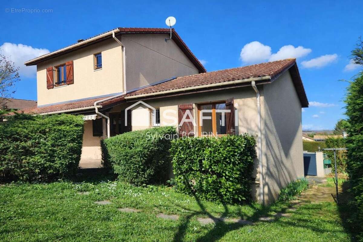Photo 2 - Maison à JASSANS-RIOTTIER