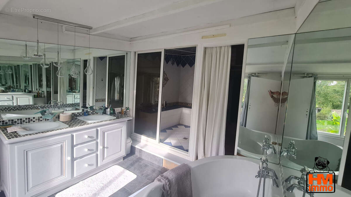 Maison à BLANZAC-PORCHERESSE