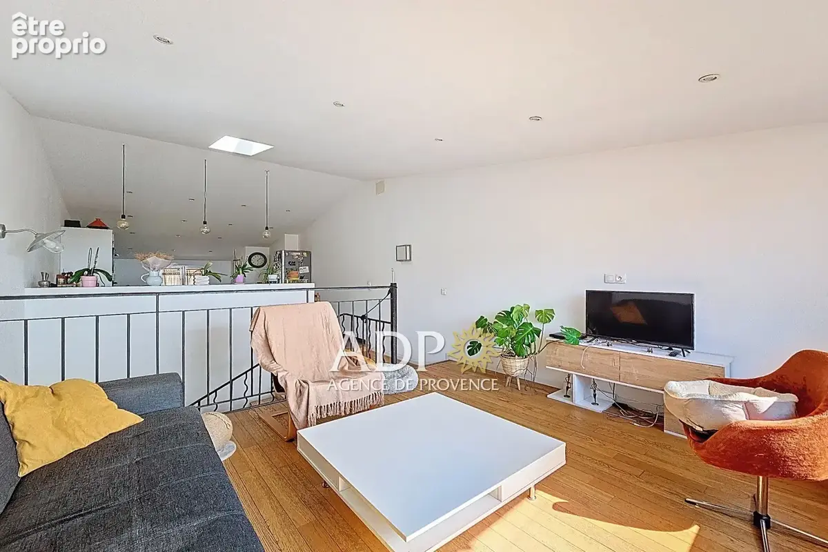 Maison 5 pièces 140 m² à vendre à Saint-Cezaire-Sur-Siagne (06530) - photo 2