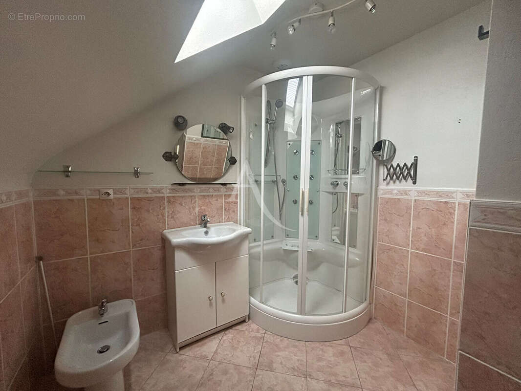 EXCLUSIVITE ! Maison 4 chambres dont suite parentale au RDC - BOURG SAINT-HERBLAIN - photo 8
