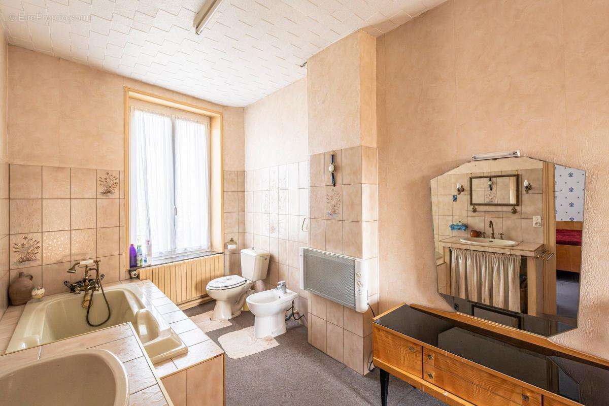 Maison à CHARLEVILLE-MEZIERES