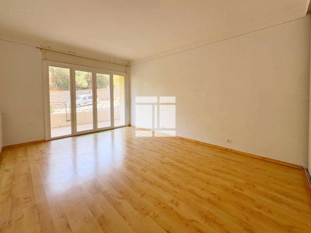 AJACCIO – Route des Îles Sanguinaires – Spacieux T4 de 150 m² avec terrasse filante de 60 m² exposée plein sud - photo 7