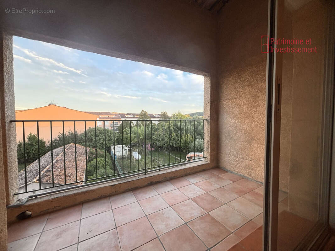 Appartement à COGOLIN