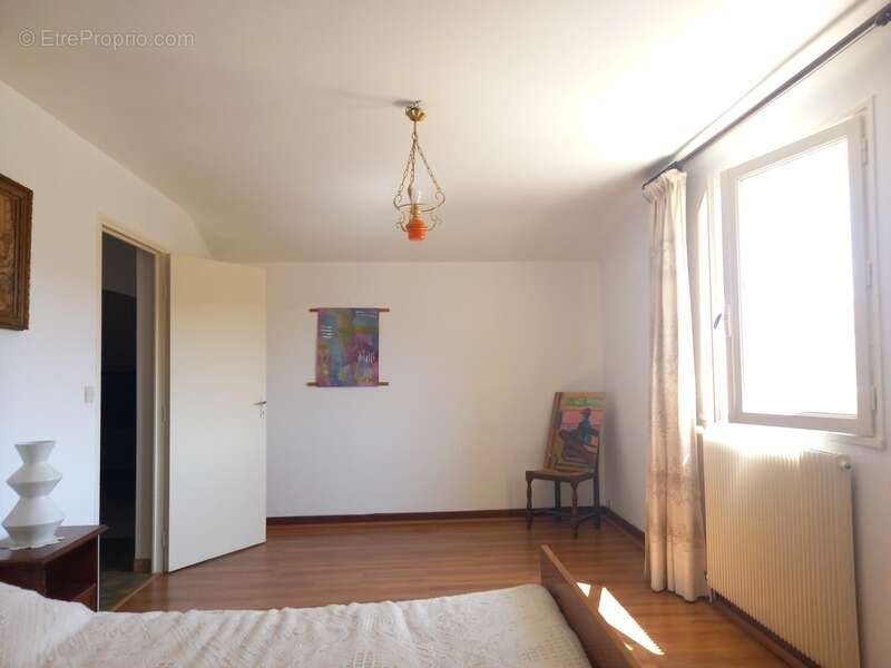 Maison à vendre 7 pièces VILLEFRANCHE DE ROUERGUE (12) - photo 12
