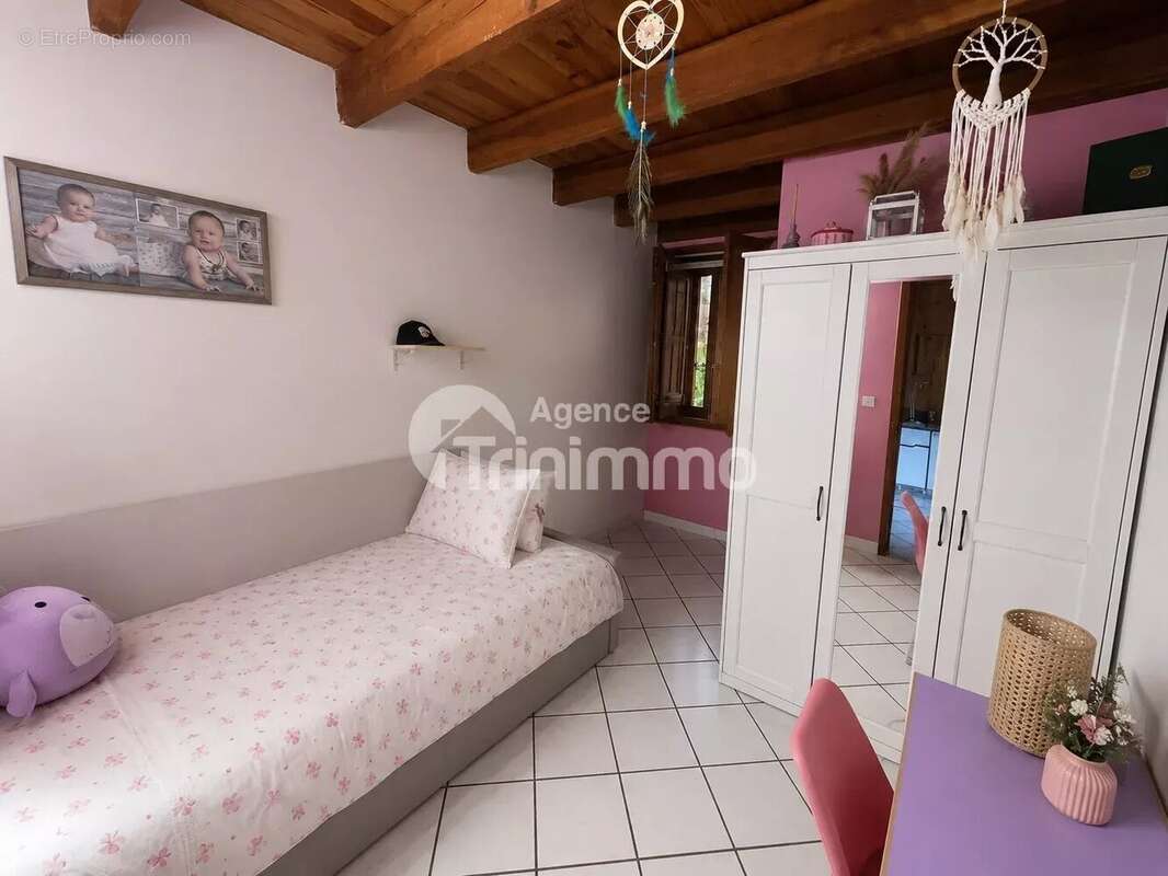 Maison à CONTES