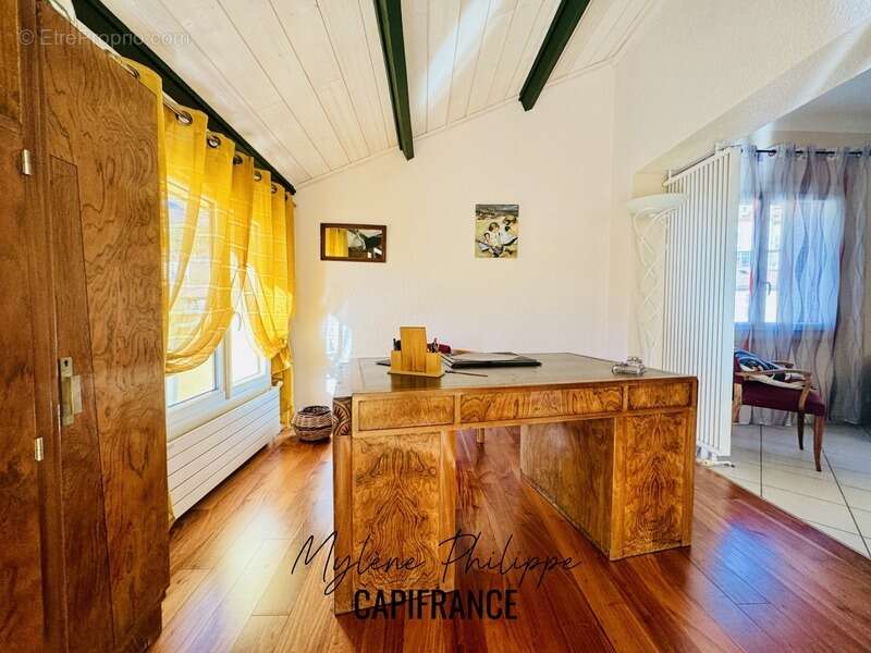 Appartement à SERRES