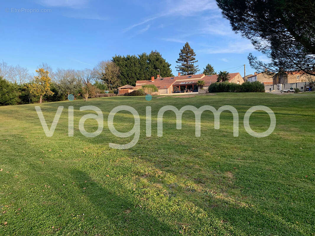 Maison en vente à terme libre 9 pièces 414 m2 - photo 12