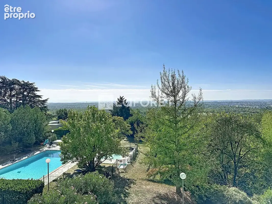 Chemin du Bois - APPARTEMENT COUP DE COEUR -Rillieux La Pape - 5 pièces 95 m² - photo 2