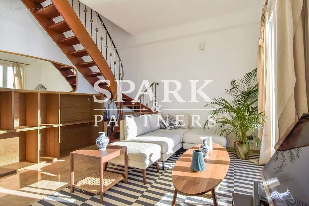 Appartement à CAP-D'AIL