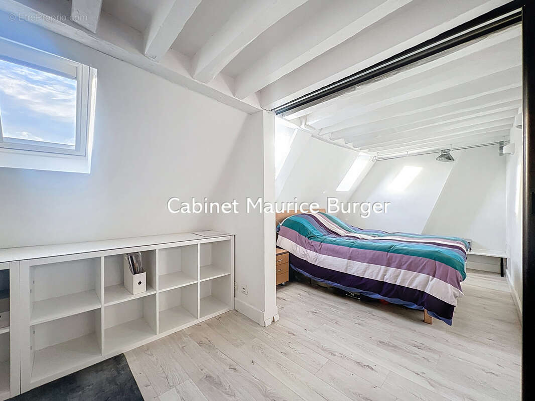 Appartement à PARIS-2E