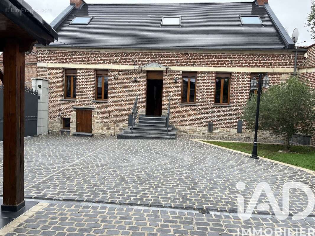 Photo 2 - Maison à NEUVILLE-SUR-ESCAUT