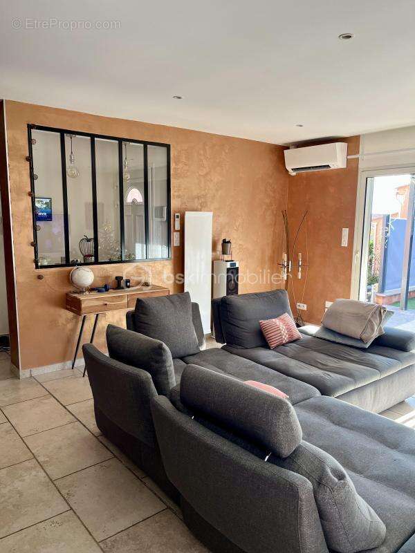 Maison à SAINTE-TULLE