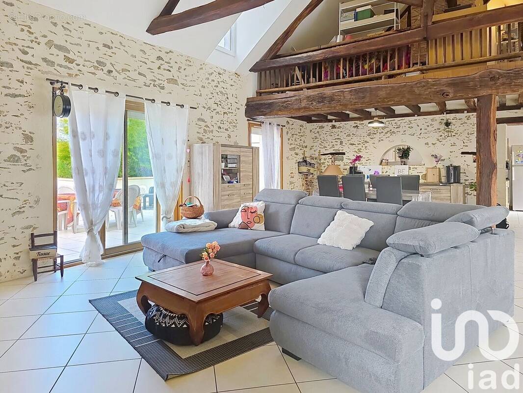 Photo 1 - Maison à DENEE