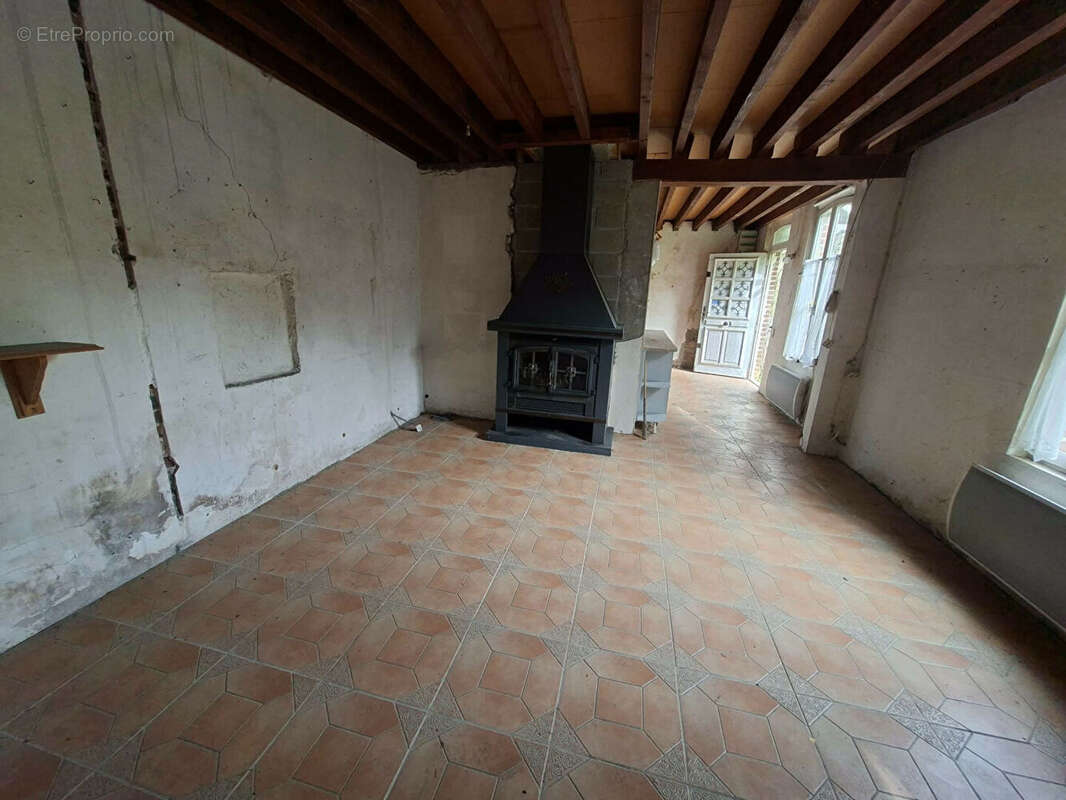 Maison à LE HERIE-LA-VIEVILLE