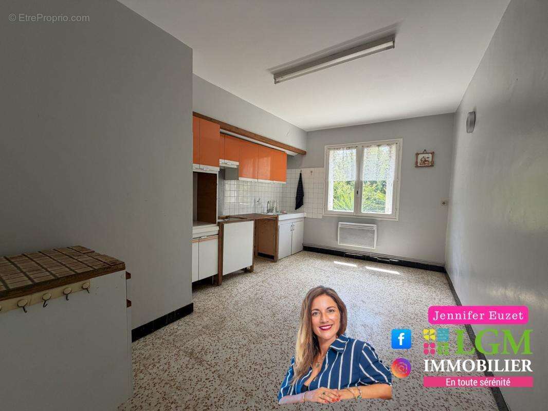 Appartement à LUNEL-VIEL