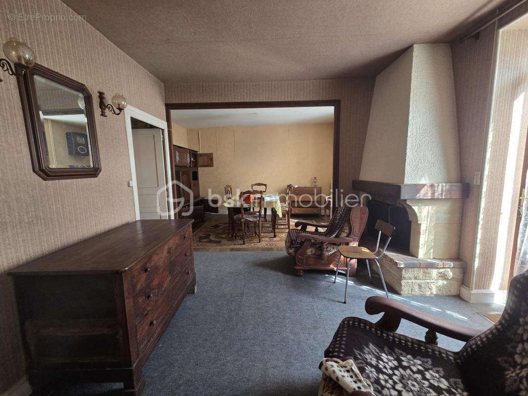 Maison à LIMALONGES